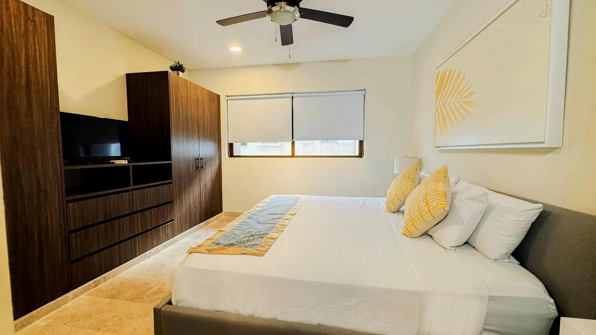 Stylish 2Bed,2Bath-Condo Near Beach - 6 Guests Playa del Carmen 0*,  Mexico