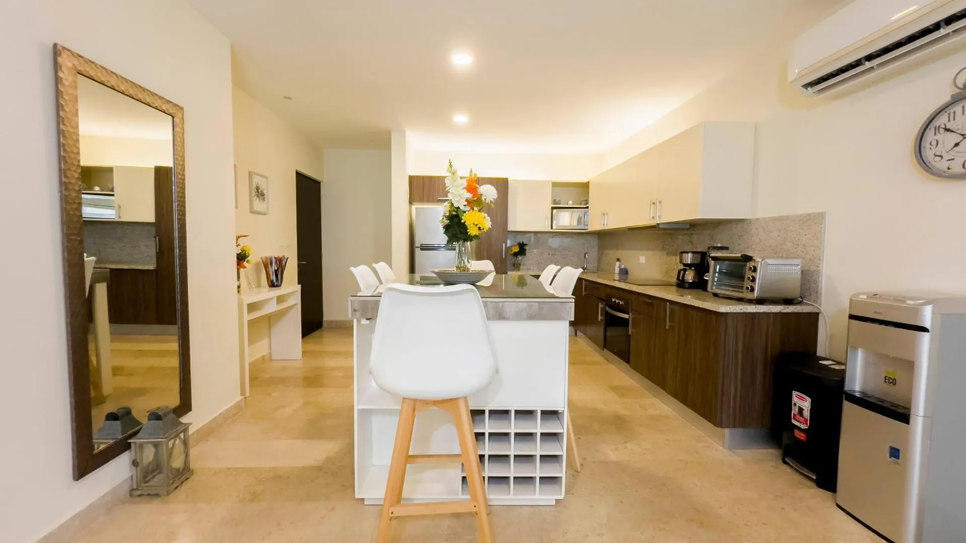 Stylish 2Bed,2Bath-Condo Near Beach - 6 Guests Playa del Carmen 0*,