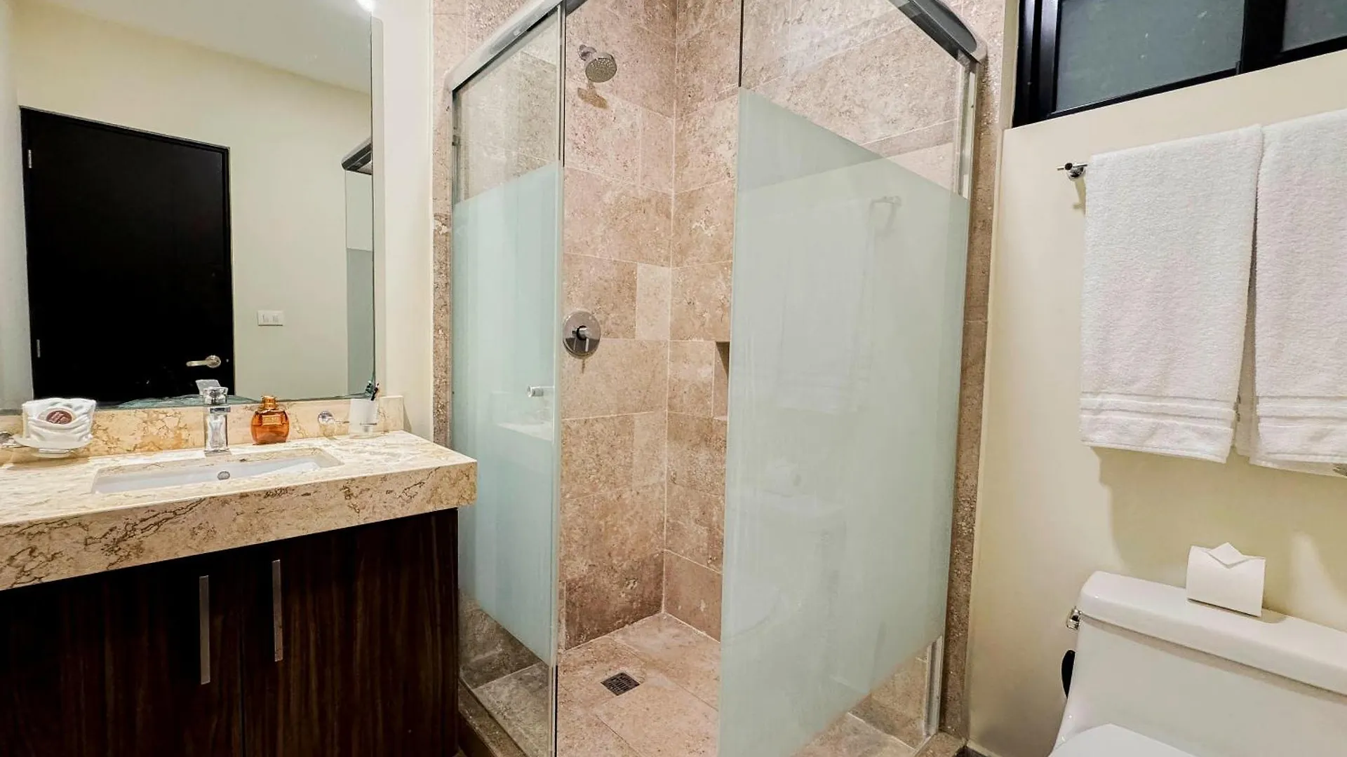 Apartment Stylish 2Bed,2Bath-Condo Near Beach - 6 Guests Playa del Carmen