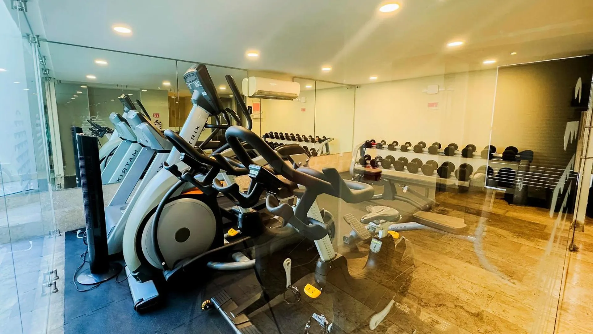 Stylish 2Bed,2Bath-Condo Near Beach - 6 Guests Playa del Carmen Apartment